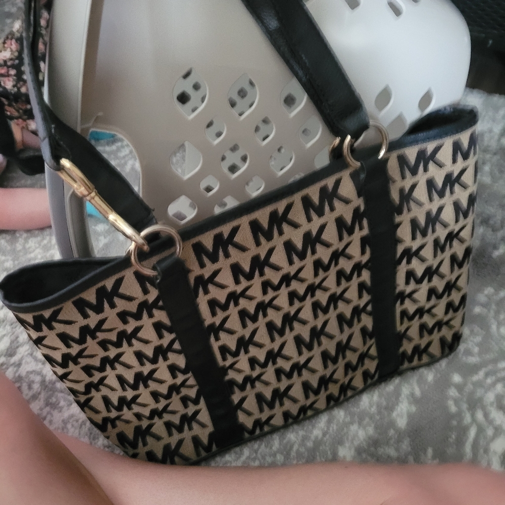 Michael Kors purse